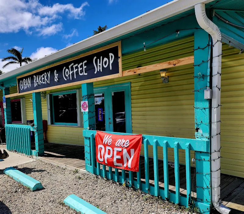 Cositas Bakery & Coffee Shop