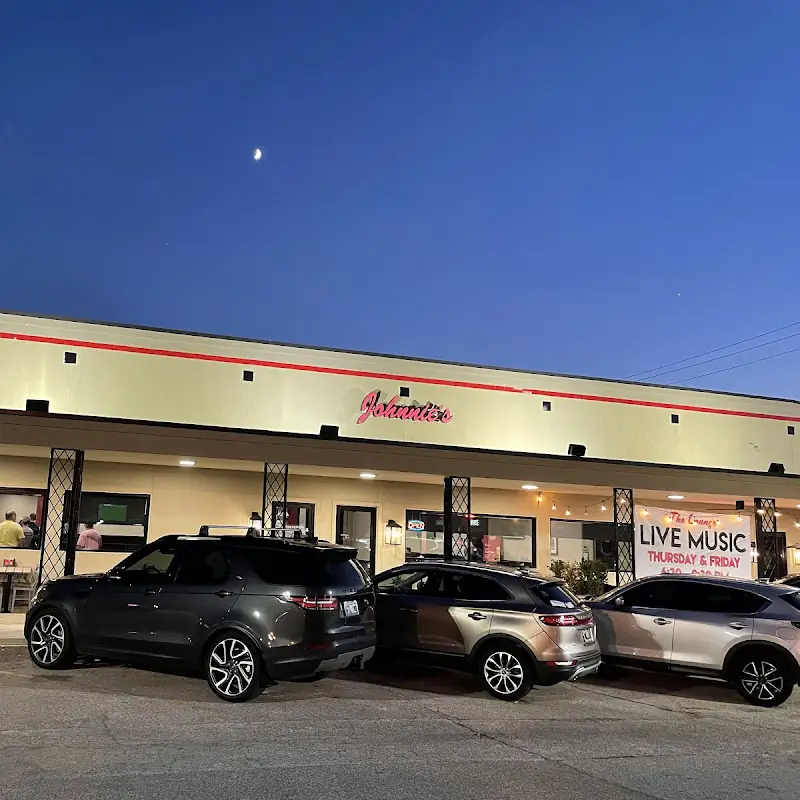 Johnnie's Charcoal Broiler