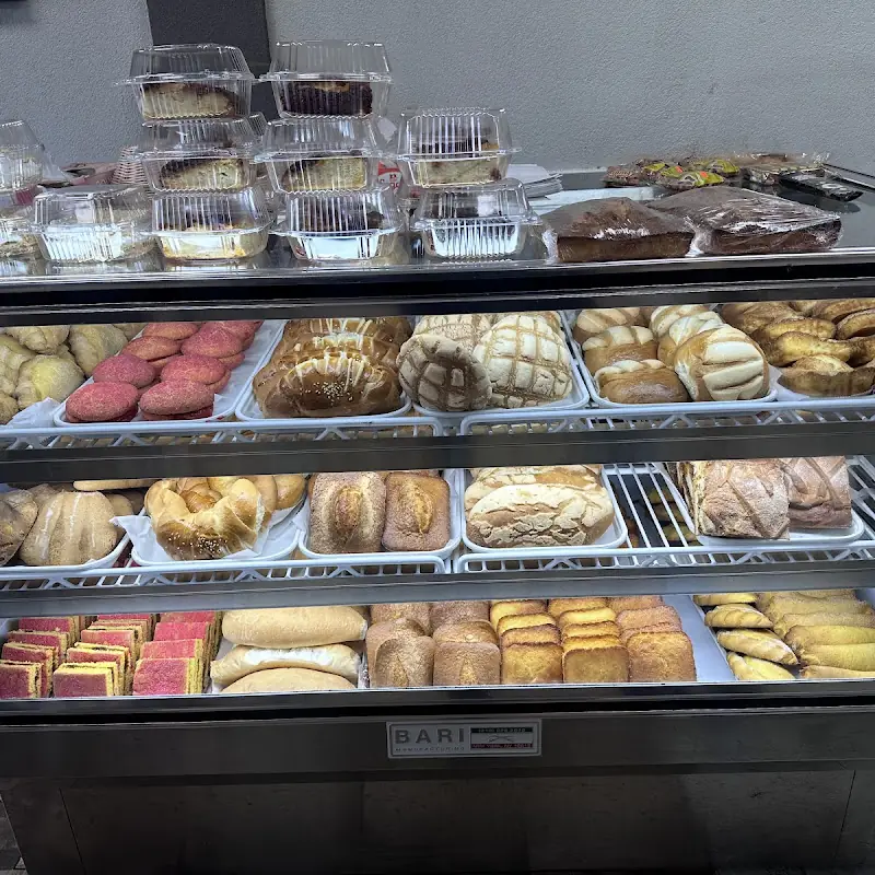 Mineola deli and bakery