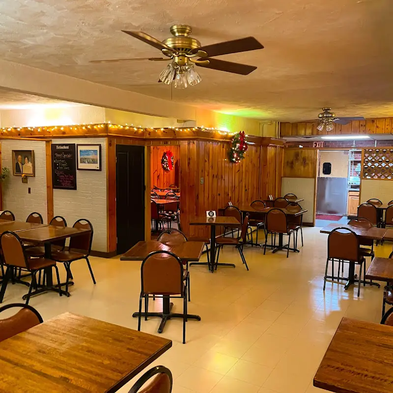 Mattucci's Willow Cafe