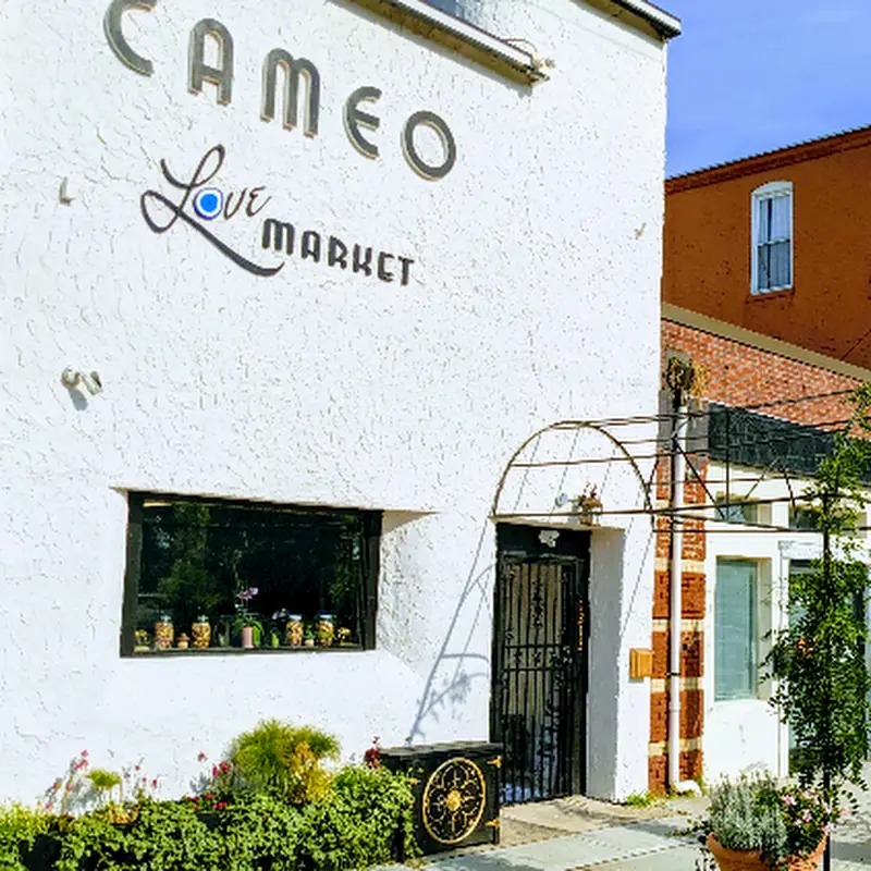Cameo Love Market