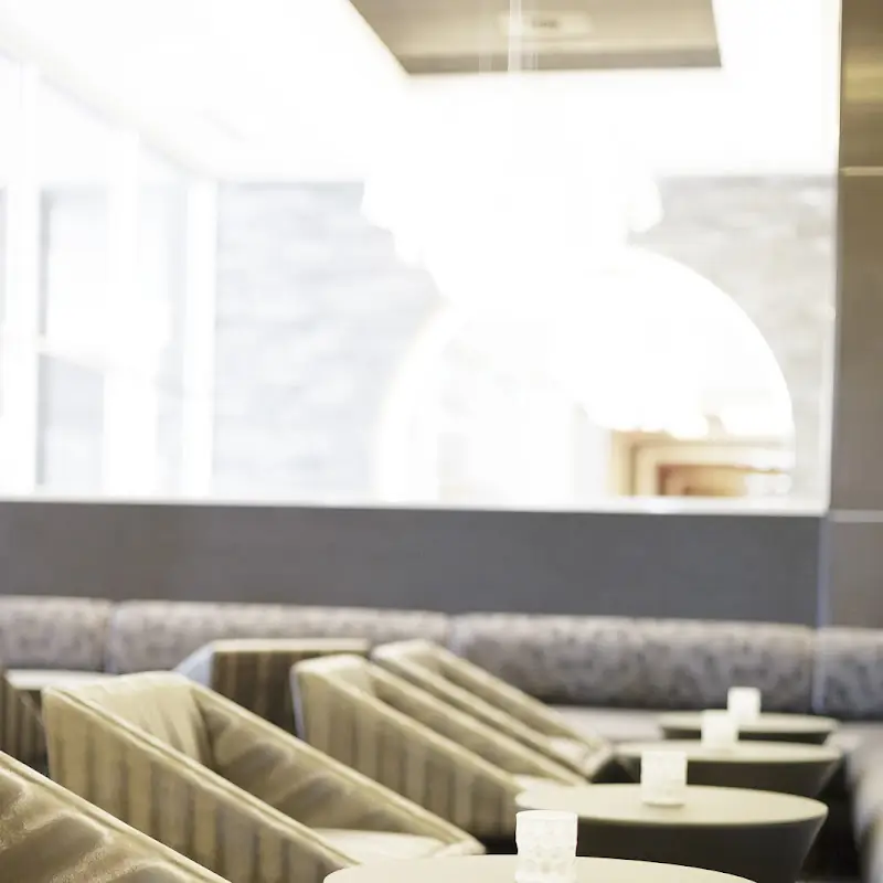 The Grand Restaurant & Lounge