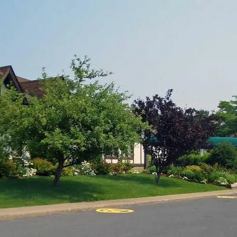 McIntosh Country Inn & Conference Centre