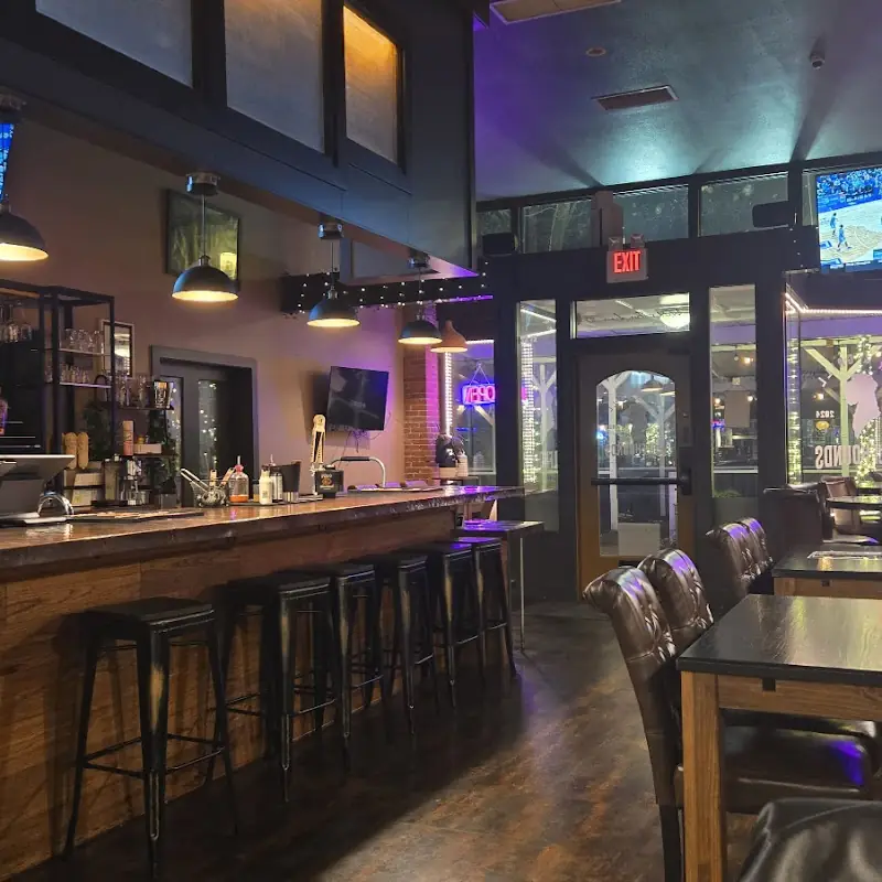 Wolfhounds Bar & Grill