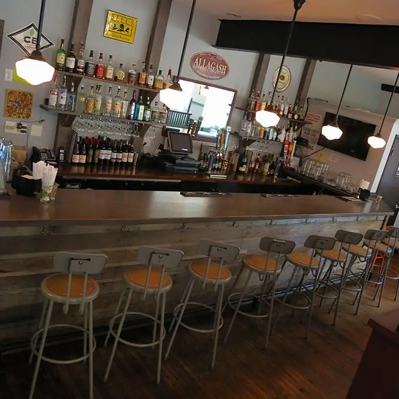 Merchants Wood Fired Pizza & Bistro