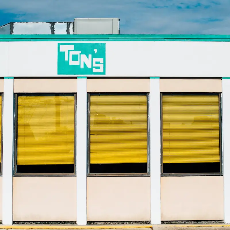 Ton's Drive In