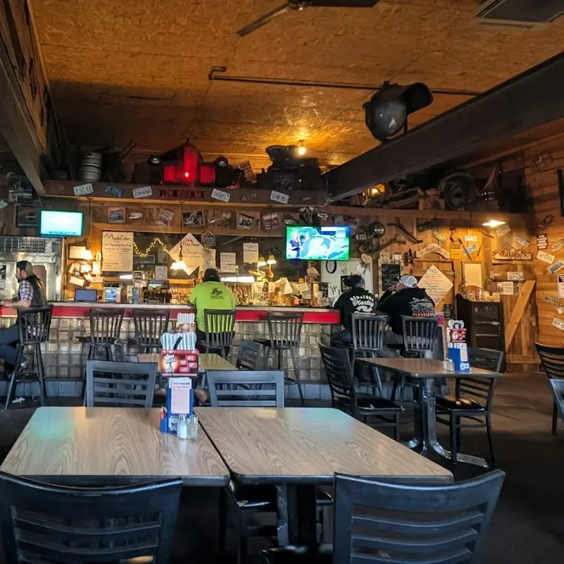Old Iron Bar & Grill