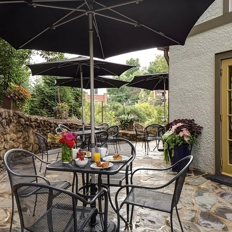 Oakhurst Café