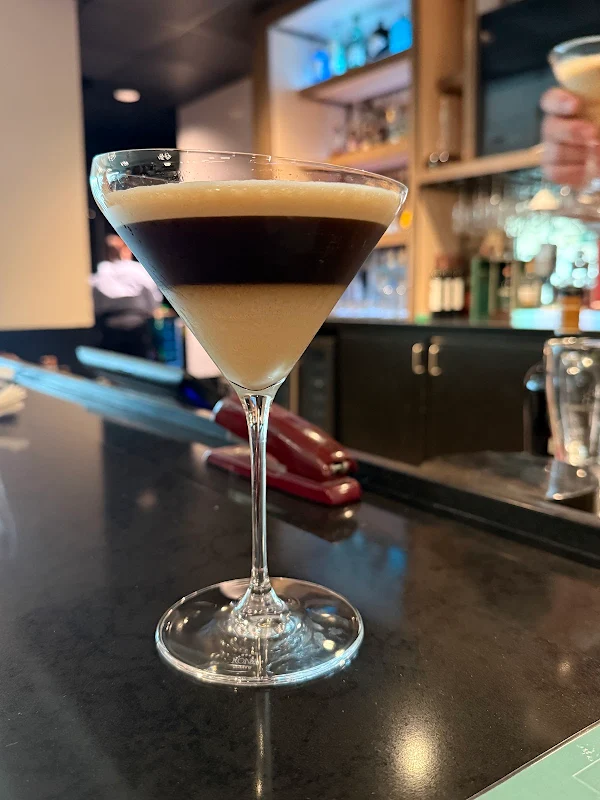 Palisades Cocktail Bar & Lounge