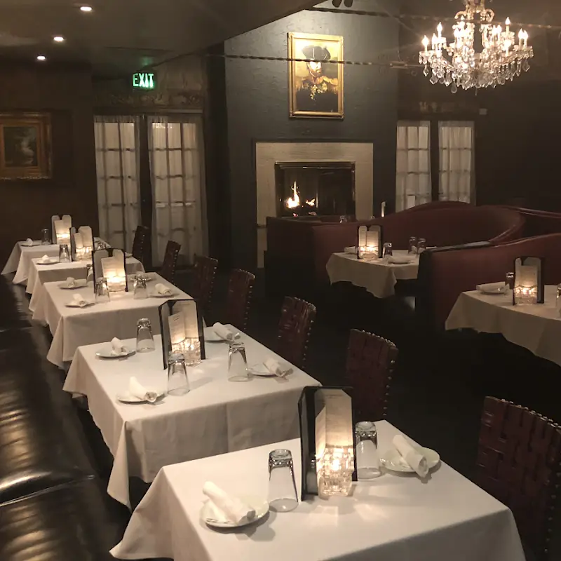 Clyde's Prime Rib Restaurant and Bar