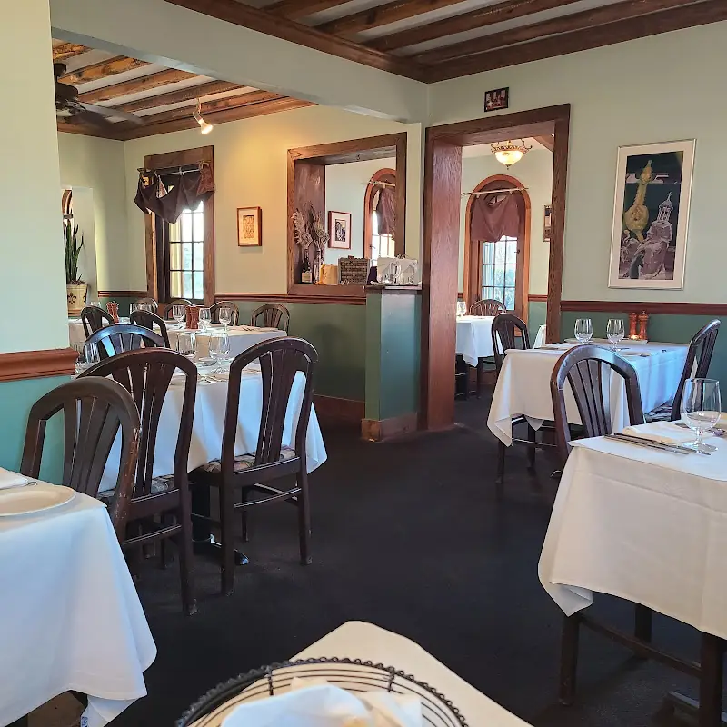 Lagniappe Brasserie
