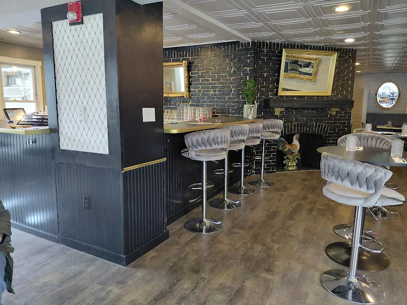 Rise and Dine Bistro