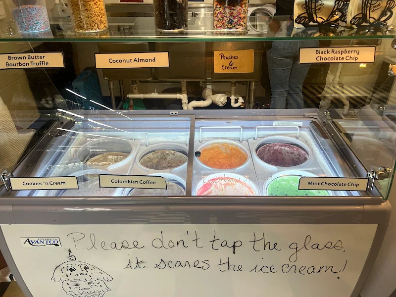 Sous Le Chèvre Cafe