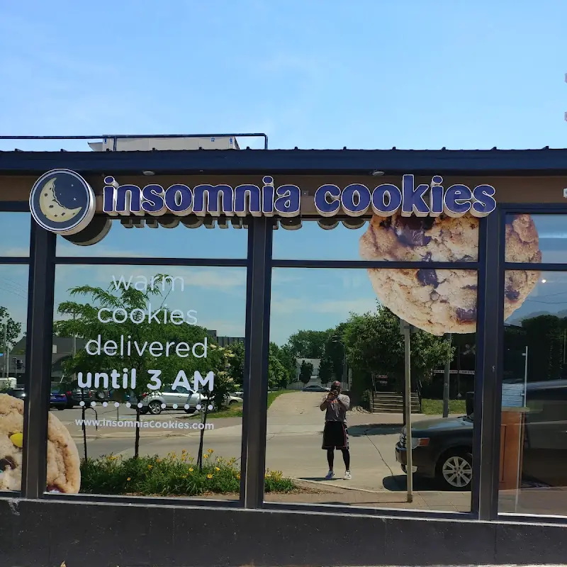 Insomnia Cookies
