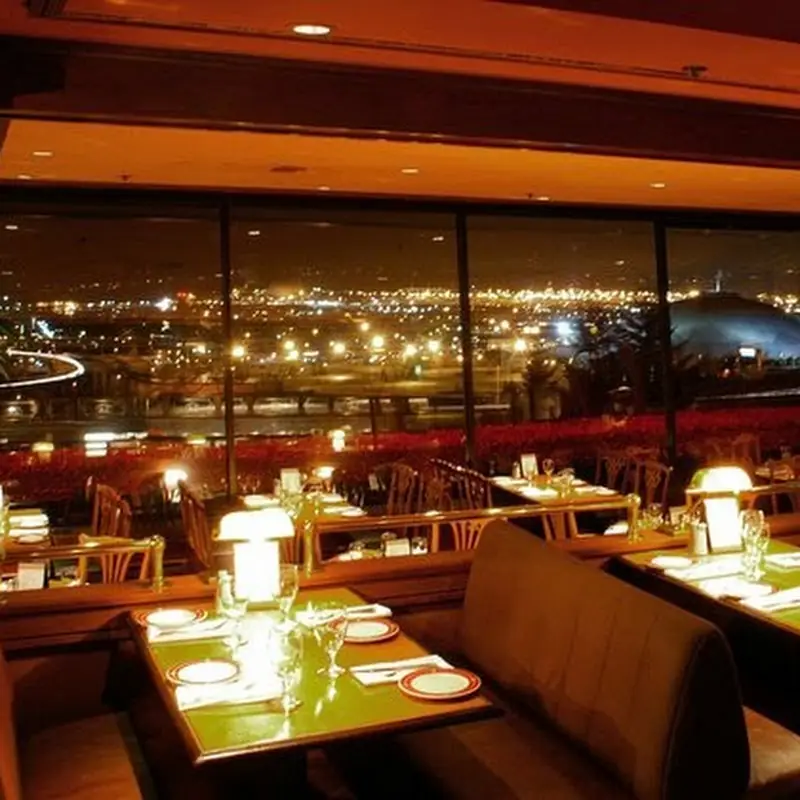 Stanley & Seafort's