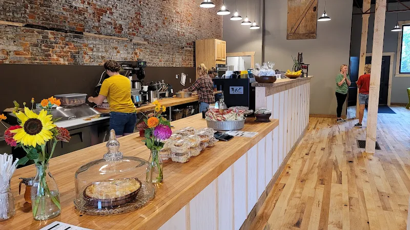 Chairish Life Coffee Shop