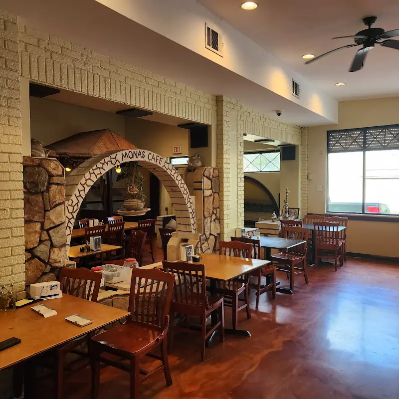 Mona's Cafe