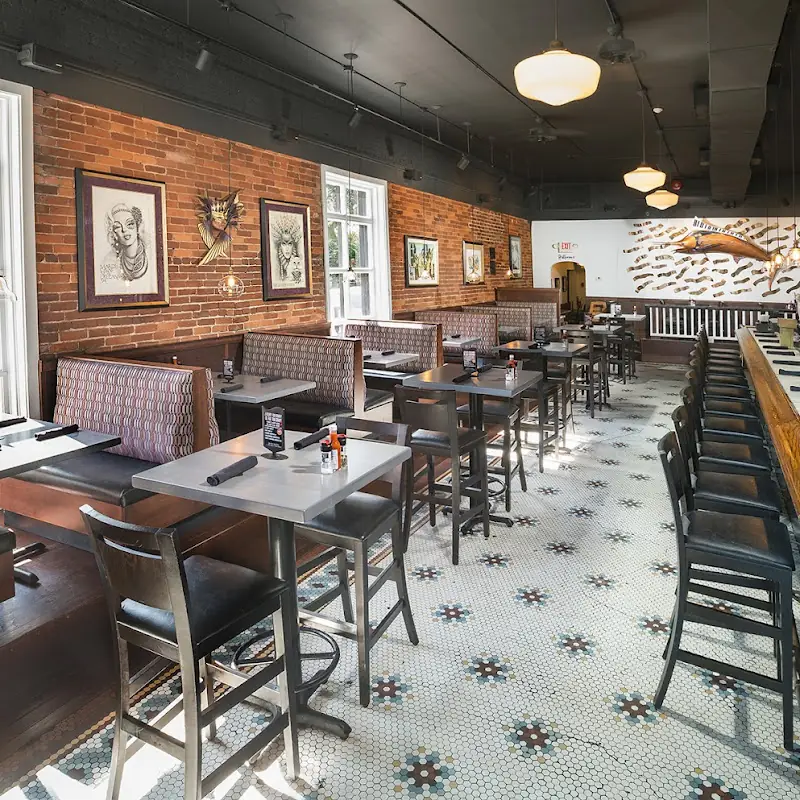 Harry's Seafood,Bar & Grille