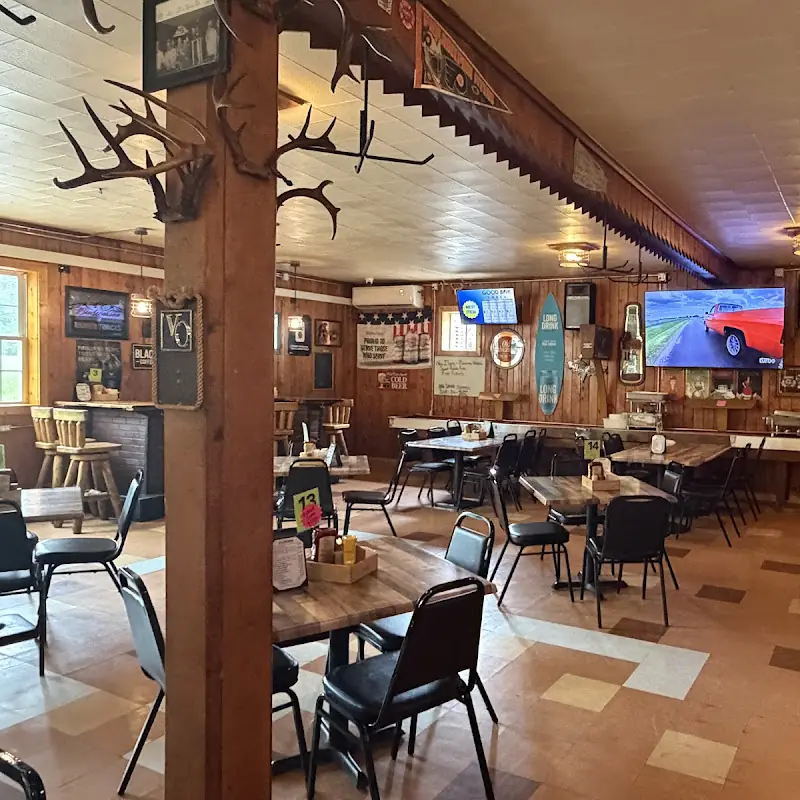 Mosquito Inn Food & Spirits
