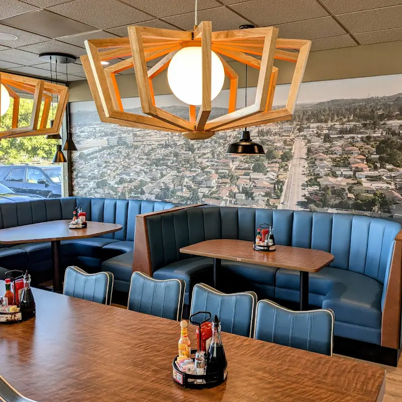 Denny's Restaurant