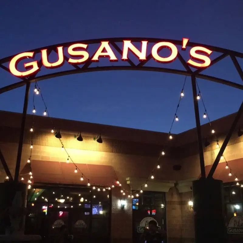 Gusano's Chicago Style Pizzeria