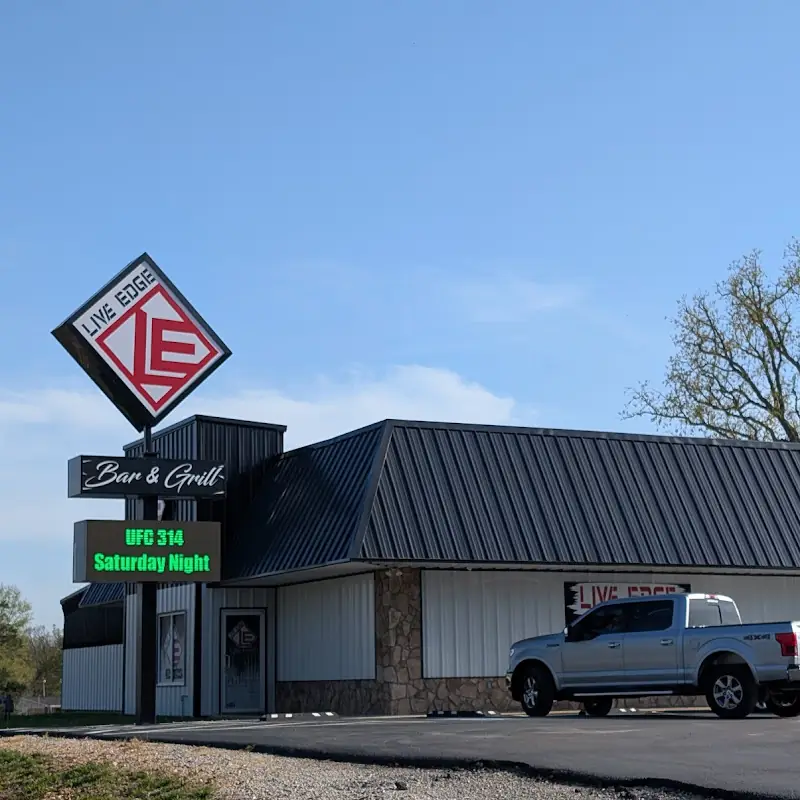 Live Edge Bar & Grill