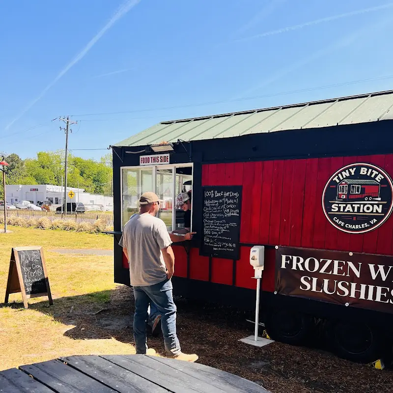 Tiny Bite Station