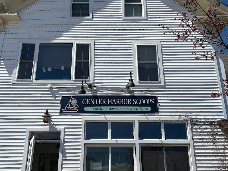 Center Harbor Scoops