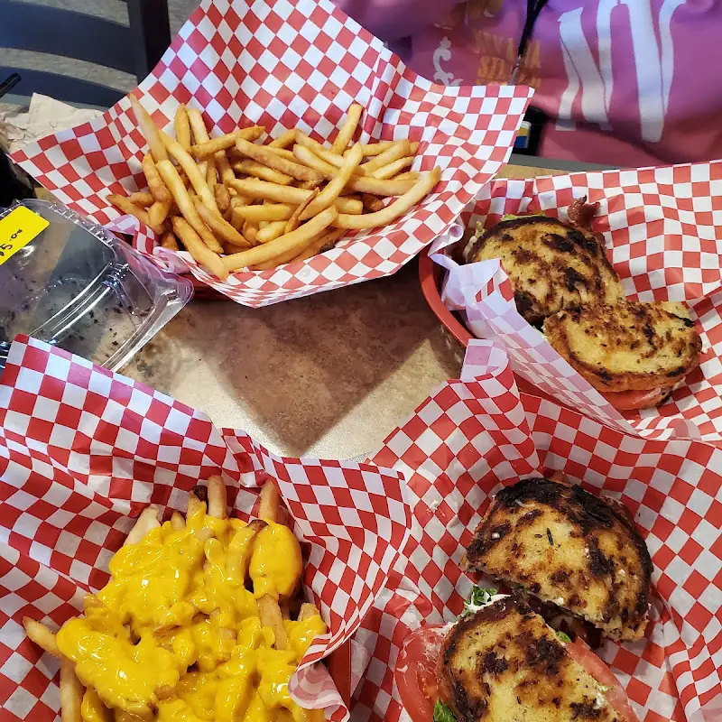 Lorraine' Cafe