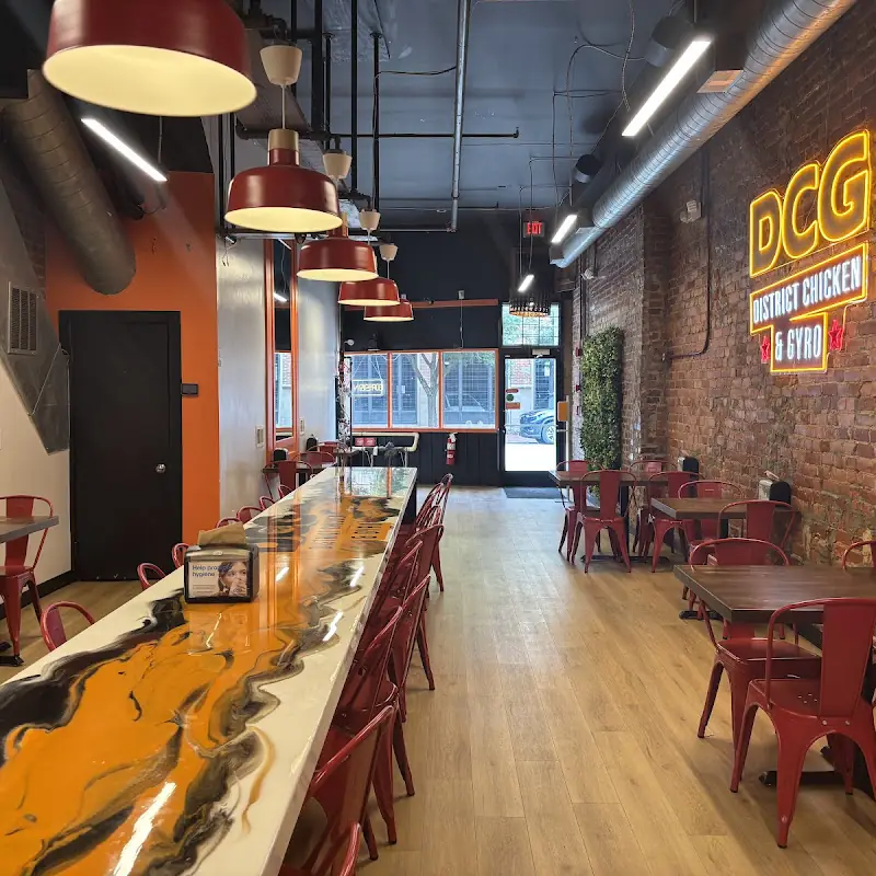 DCG - District Chicken & Gyro