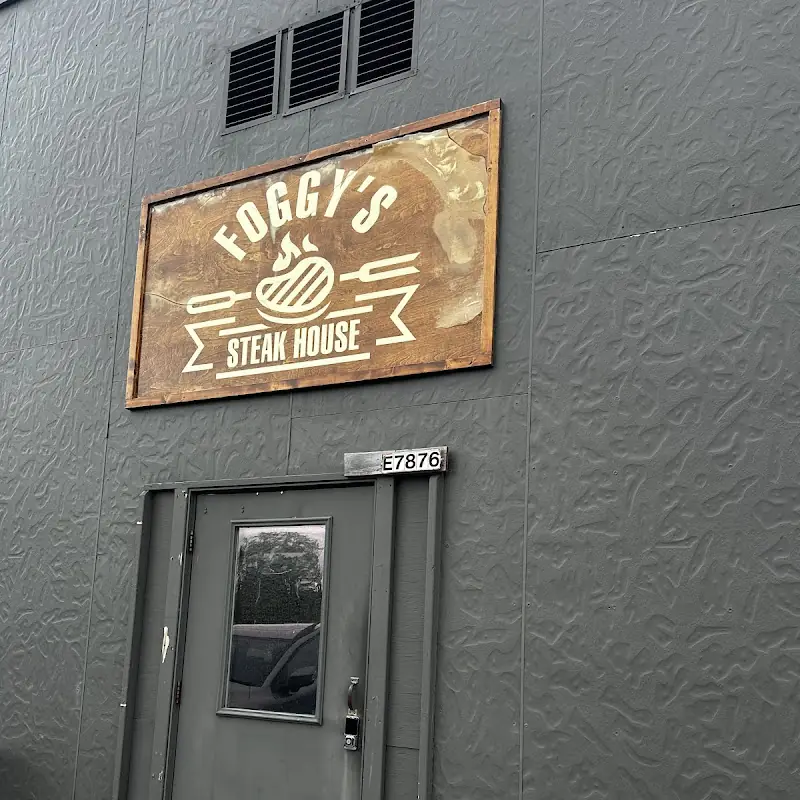 Foggy's Steakhouse & Lounge