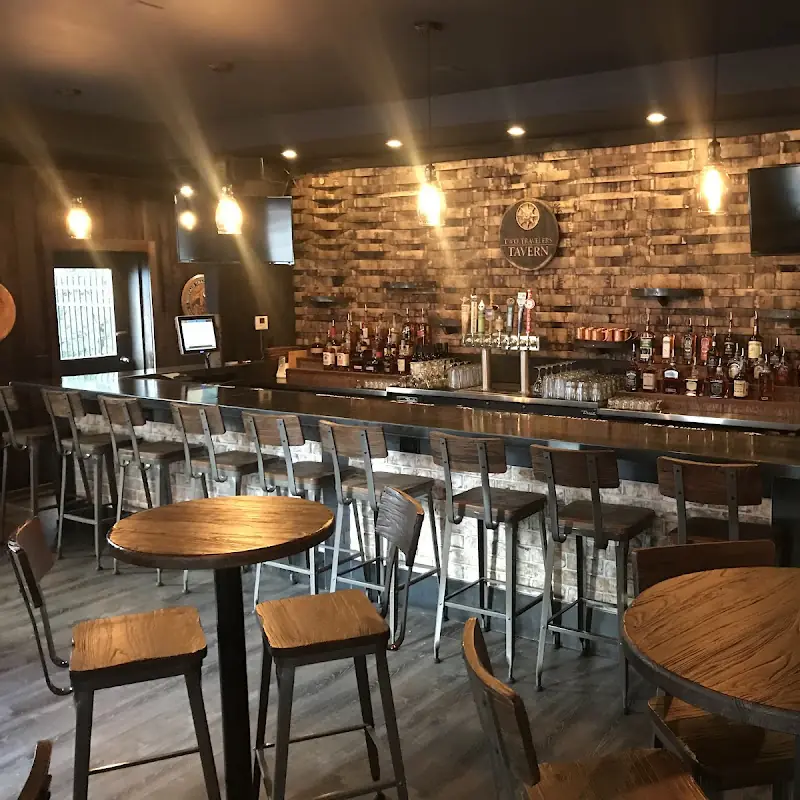 Two Travelers Tavern