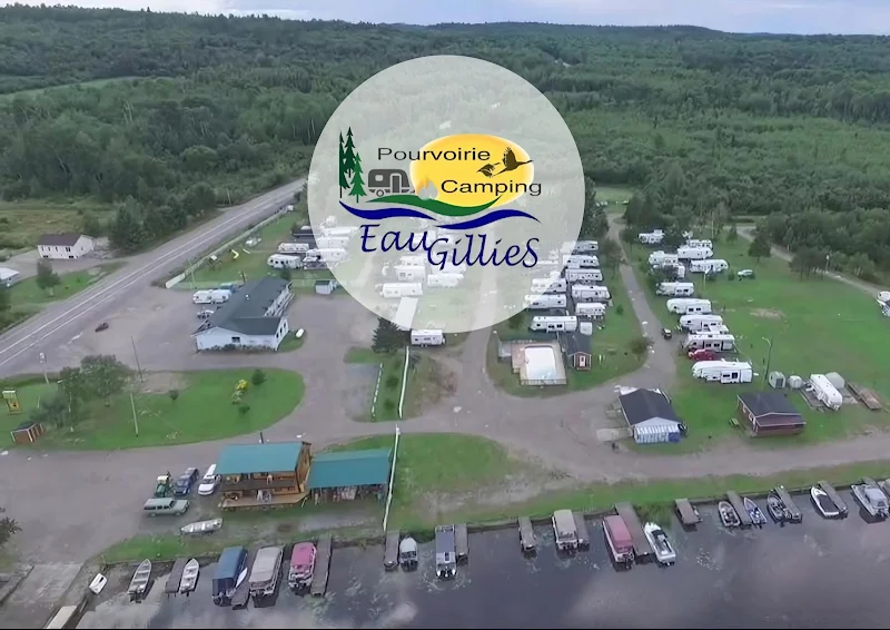 Camping EAU Gillies | Motel, Restaurant, Piscine chauffée, Descente et Quai Bateau | Abitibi-Témiscamingue