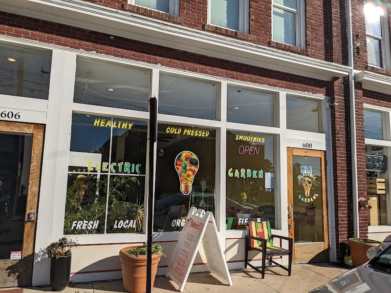 Electric Garden | Smoothies • Juice • Acai Bowls