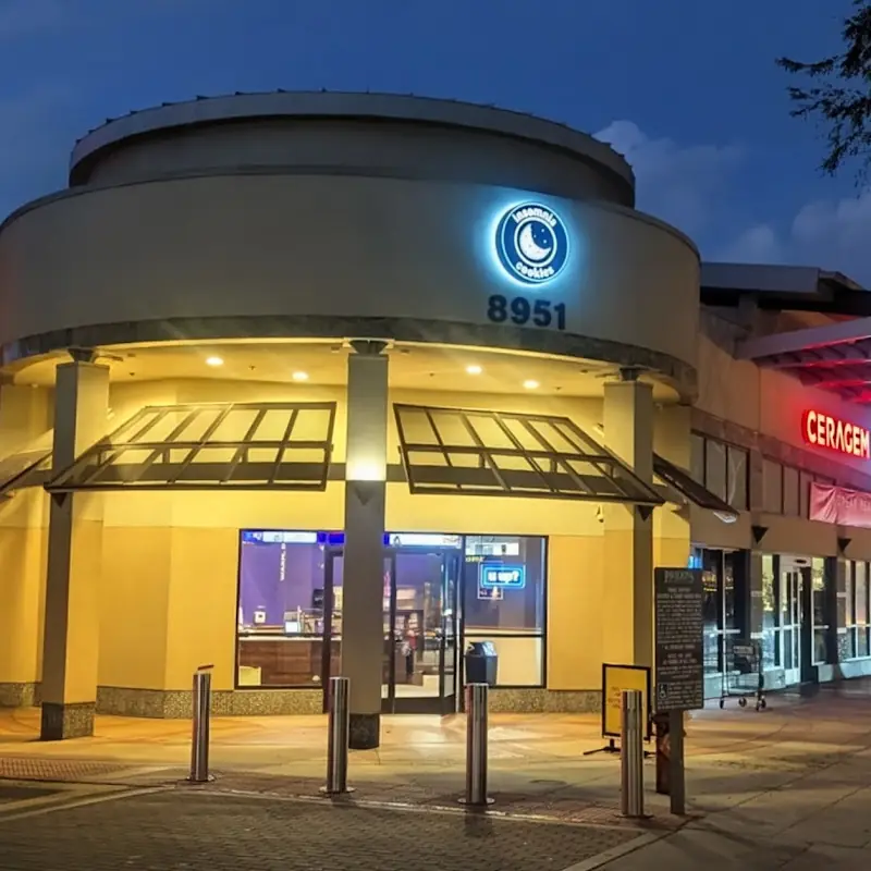 Insomnia Cookies