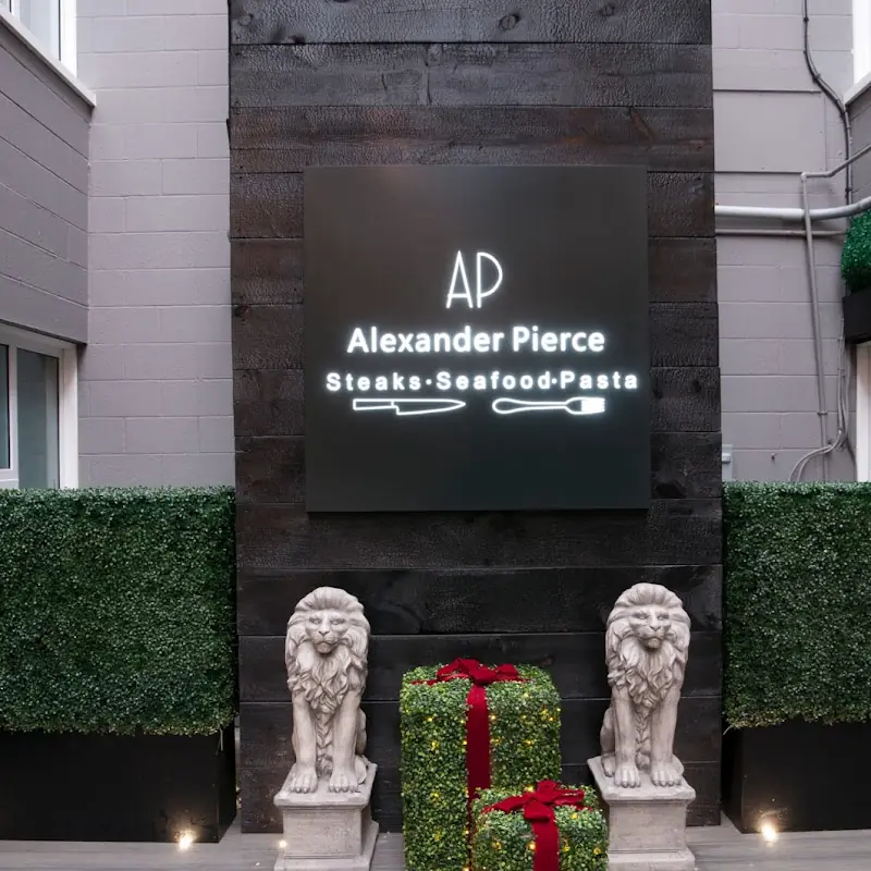Alexander Pierce Restaurant