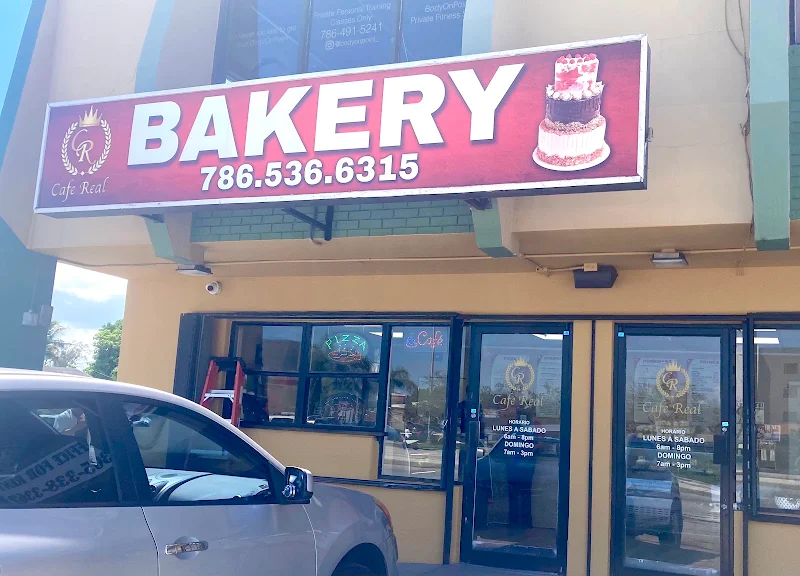 Café Real Bakery
