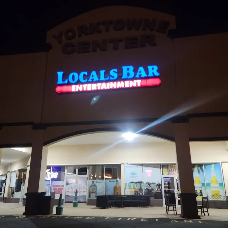 Locals Bar & Grill