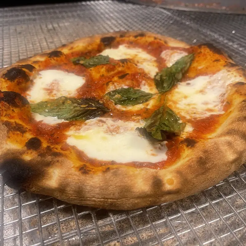 ILLYS Fire Pizza