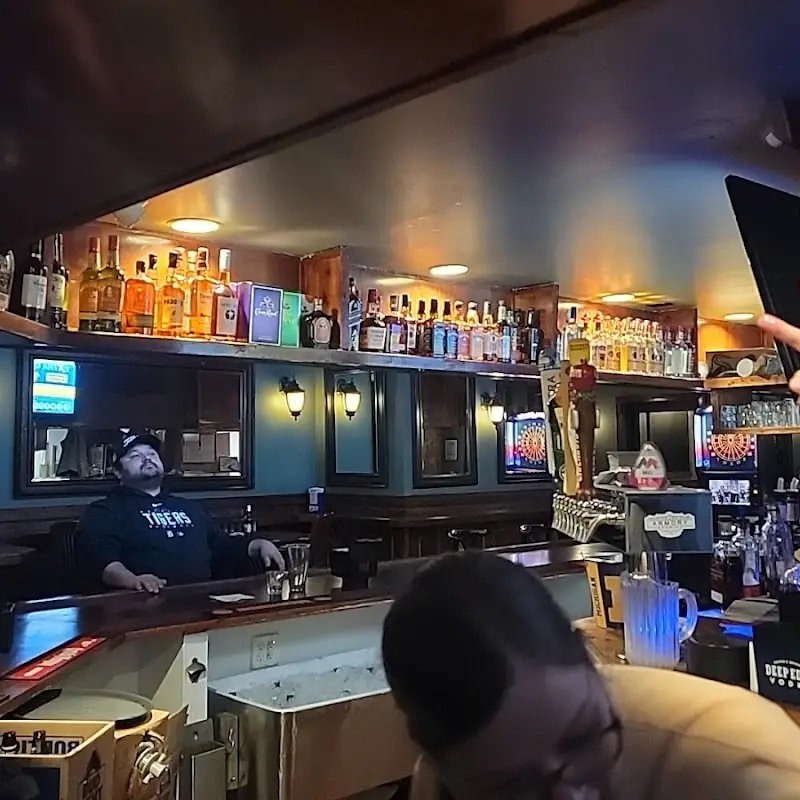 Mike's Tavern