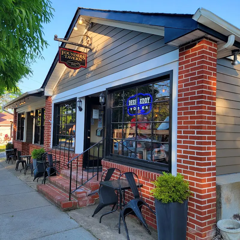 Founders Tavern