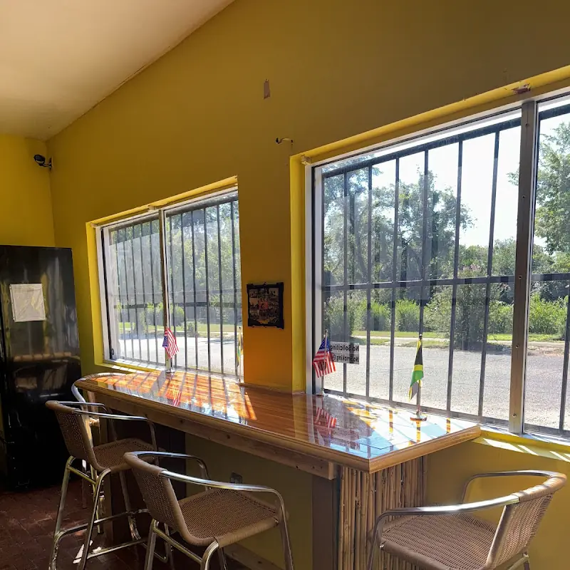 Yaadbak International Eatery