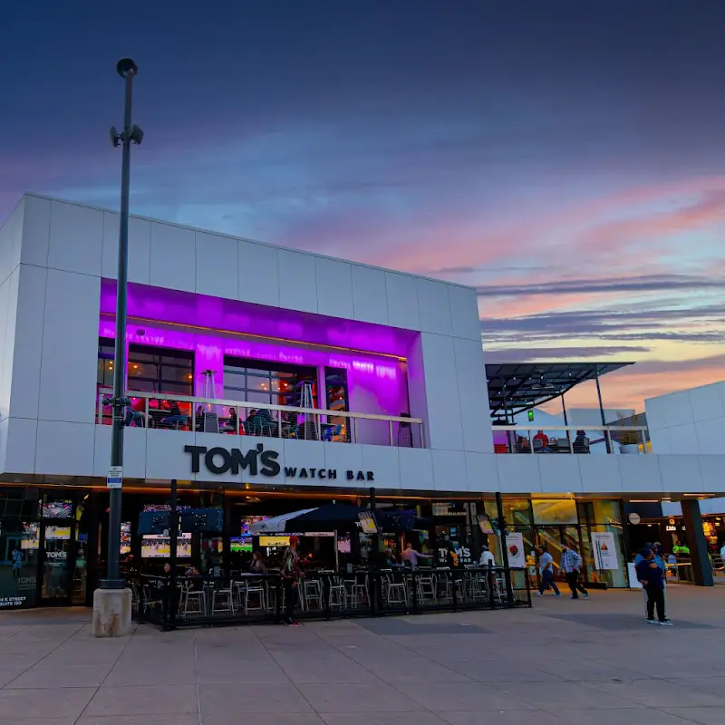 Tom's Watch Bar - Sacramento