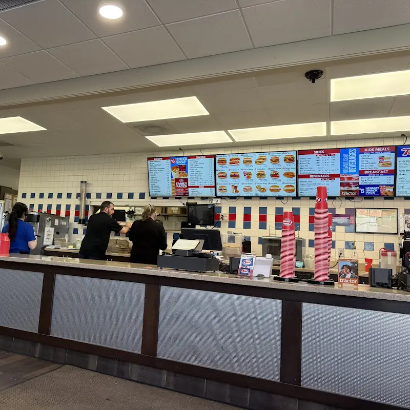 Tom's Drive In