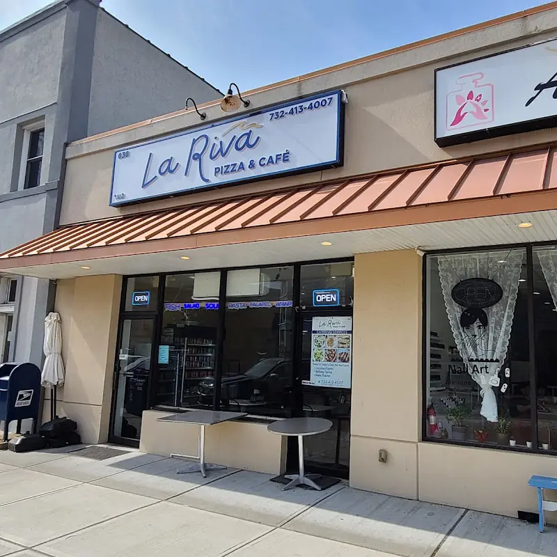 La Riva Kosher Pizza & Restaurant