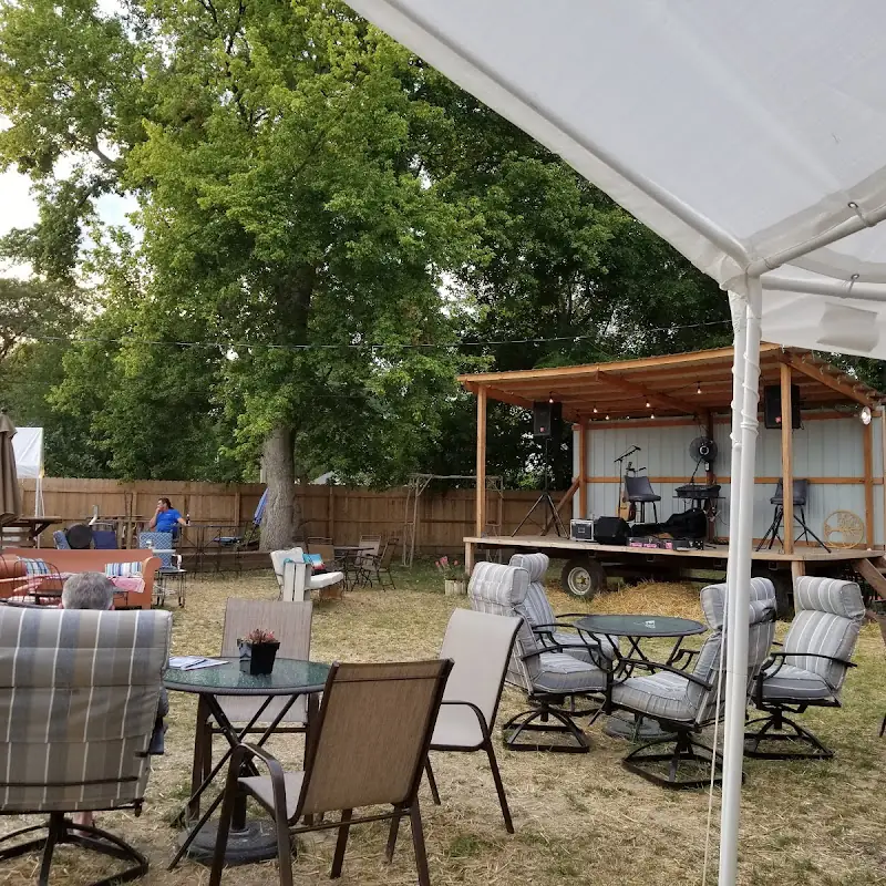 311 Wine House & Beer Garden