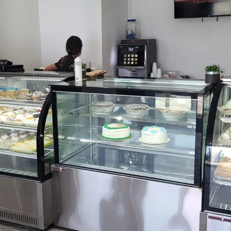 Panadería y Repostería El Maná