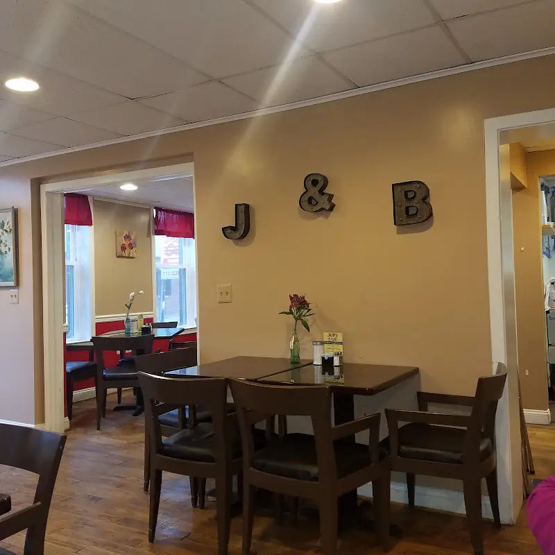 J & B's Grill