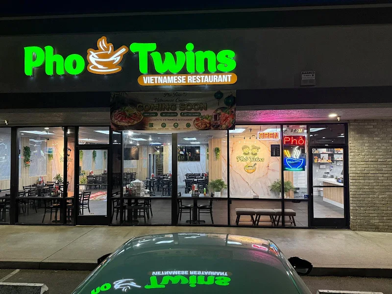 Pho Twins