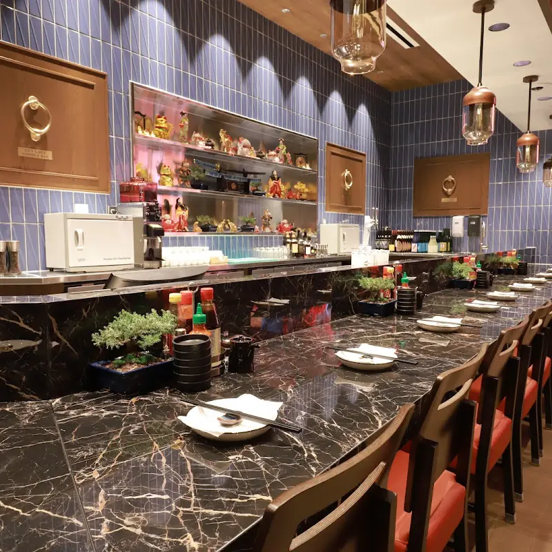 Lucky Dragon Noodle Bar